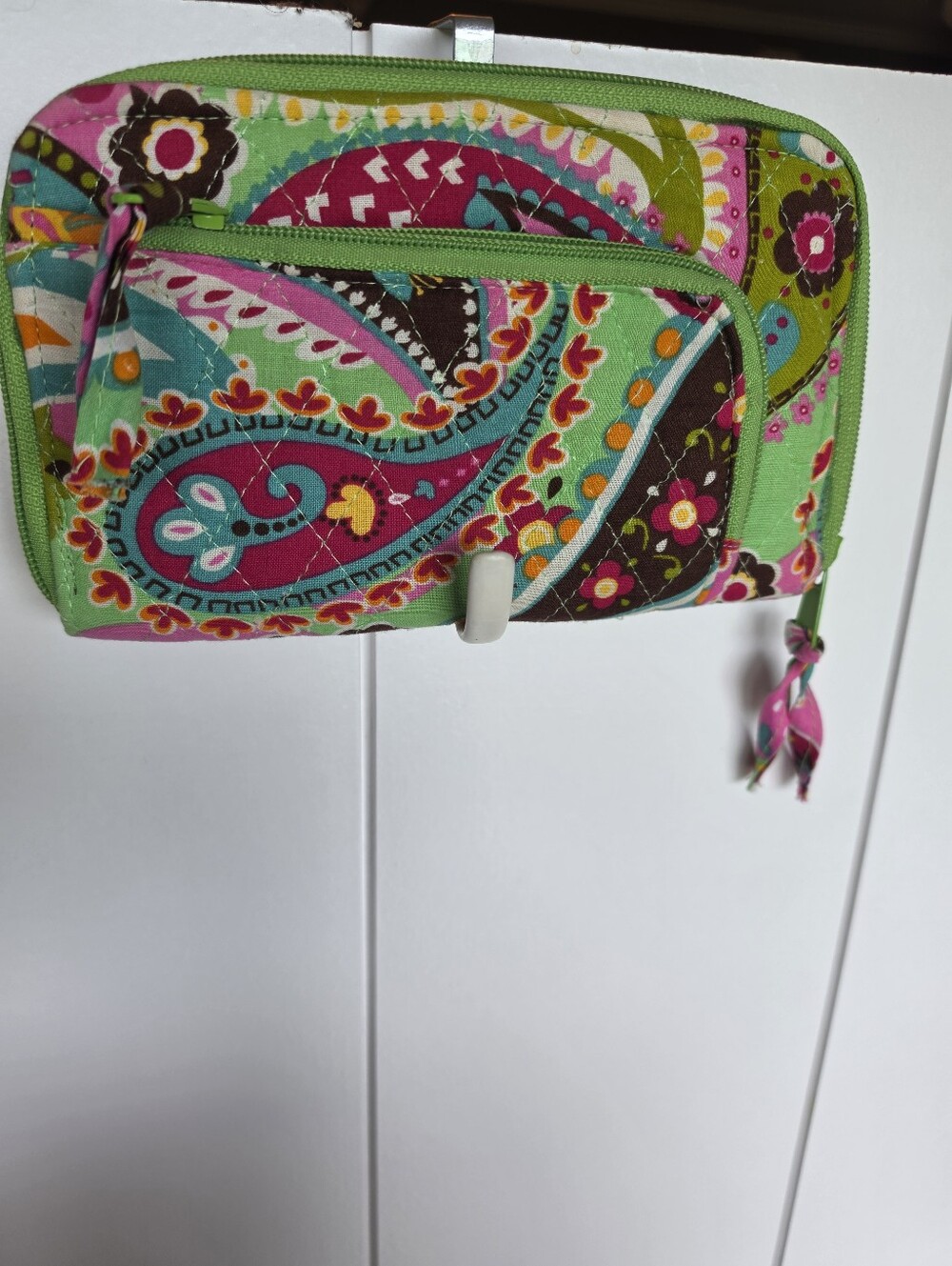 Sierra Pacific Crafts Quilted Spring Wallet